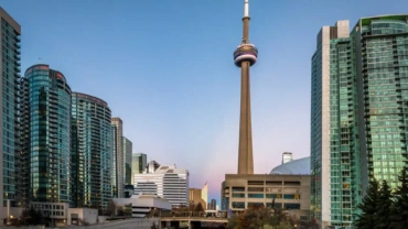 cn tower toronto ontario canada 2023 11 27 04 49 31 utc