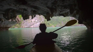 man in a kayak on a large lake enjoying the tranq 2023 11 27 05 13 58 utc