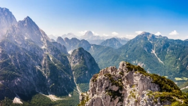 mountain landscape 2023 11 27 05 36 41 utc