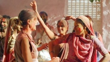 multiethnic group of happy cheerful people celebra 2023 11 27 05 07 56 utc 1